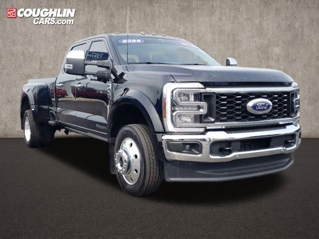 Used 2025 Ford F450 Lariat w/ Lariat Ultimate Package AWD/4WD image 1