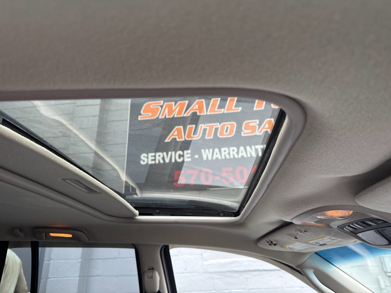 Used 2004 Jeep Grand Cherokee Laredo w/ Trailer Tow Prep Group image 26