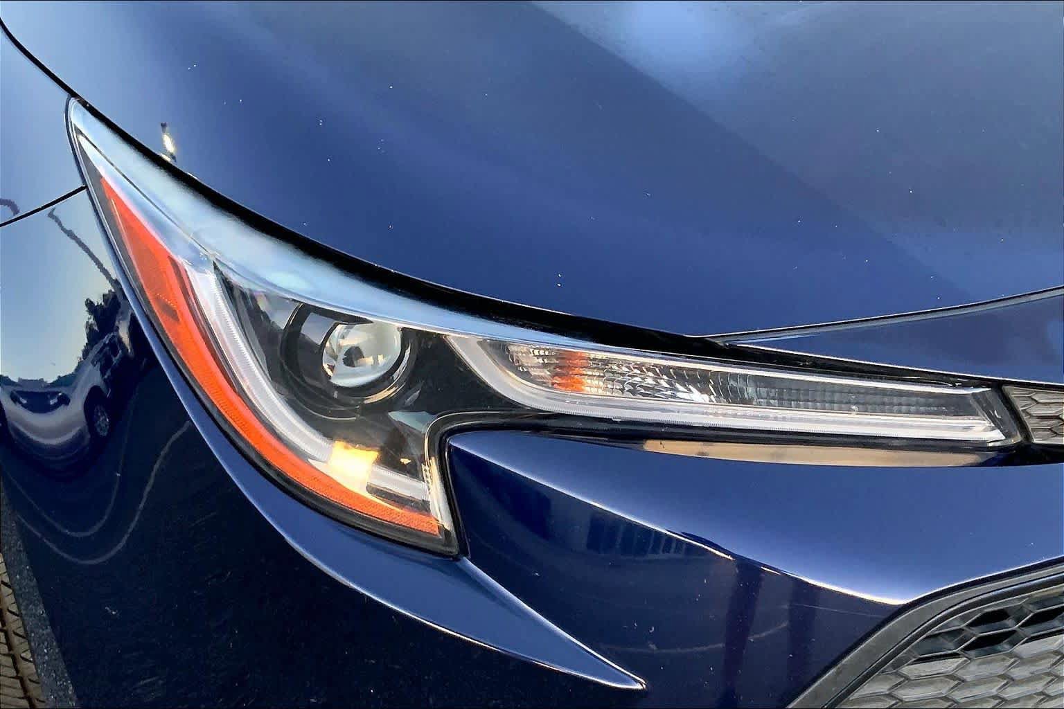 Used 2020 Toyota Corolla LE FWD image 26