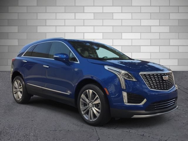 Certified 2024 Cadillac XT5 Premium Luxury w/ Technology Package FWD image 8