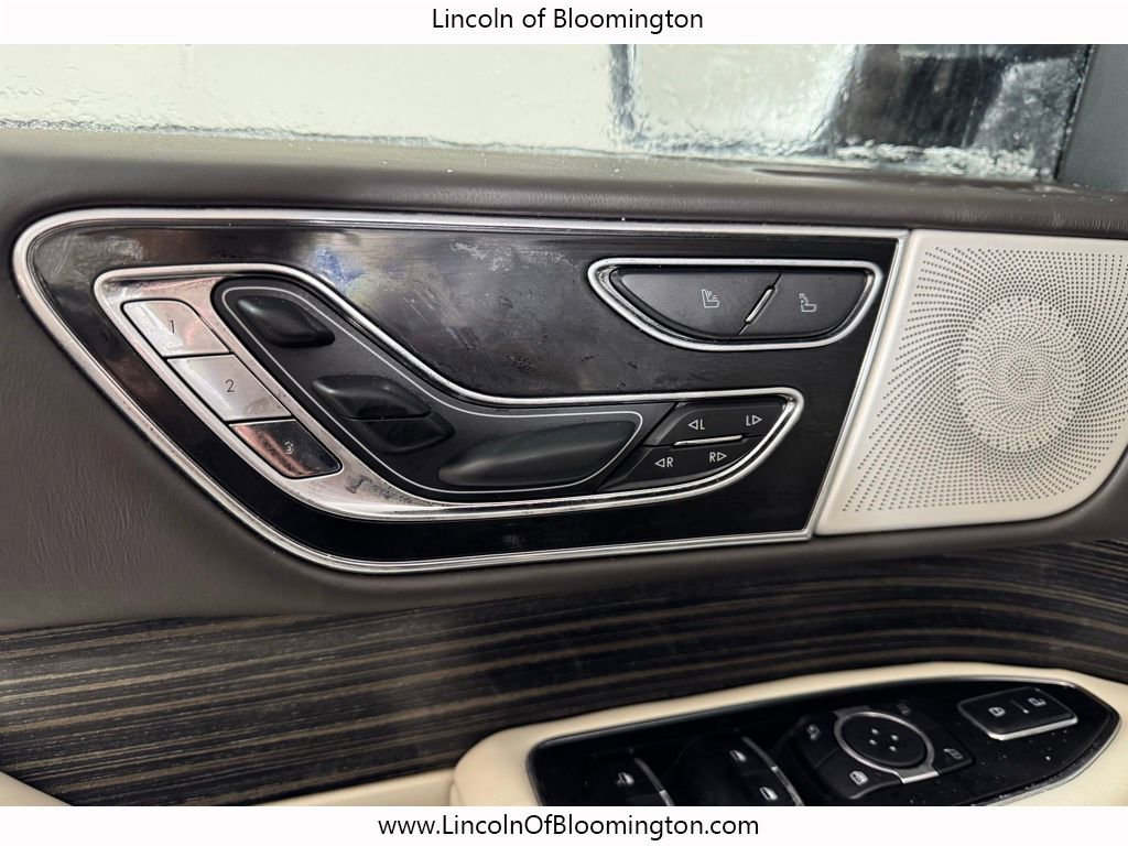 Certified 2022 Lincoln Navigator Black Label image 16