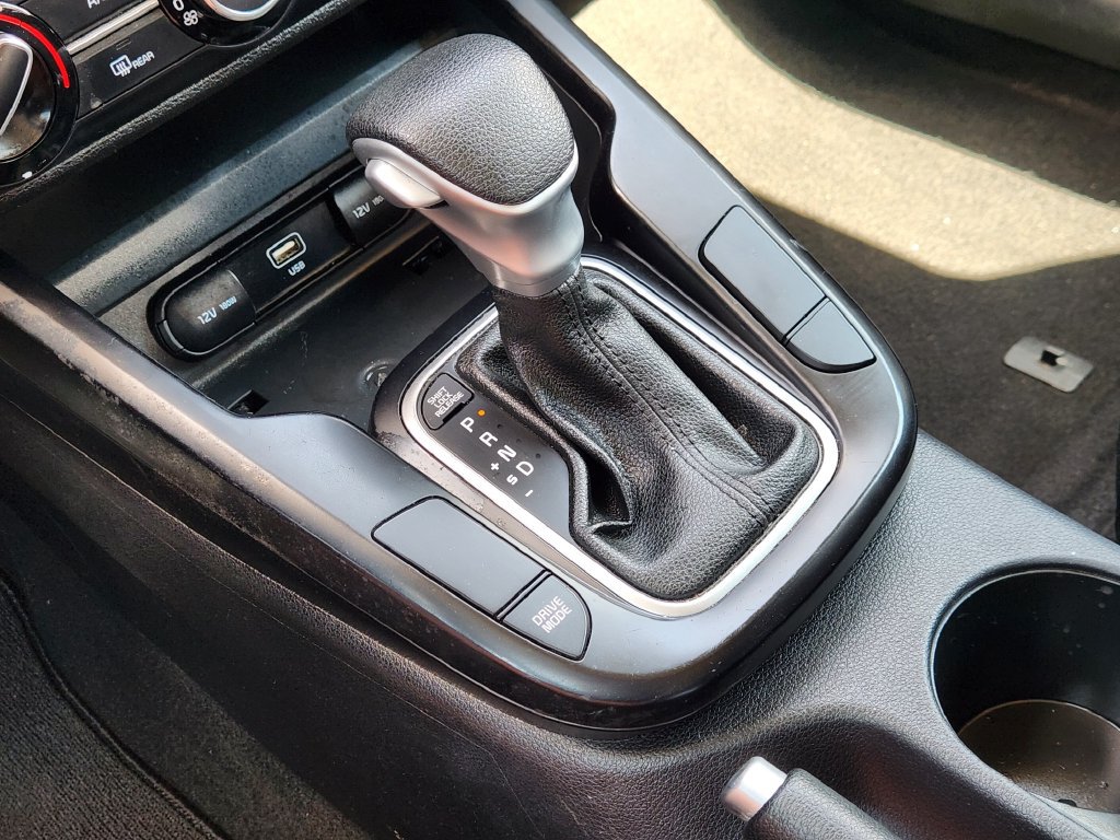Certified 2024 Kia Soul LX w/ LX Technology Package FWD image 24