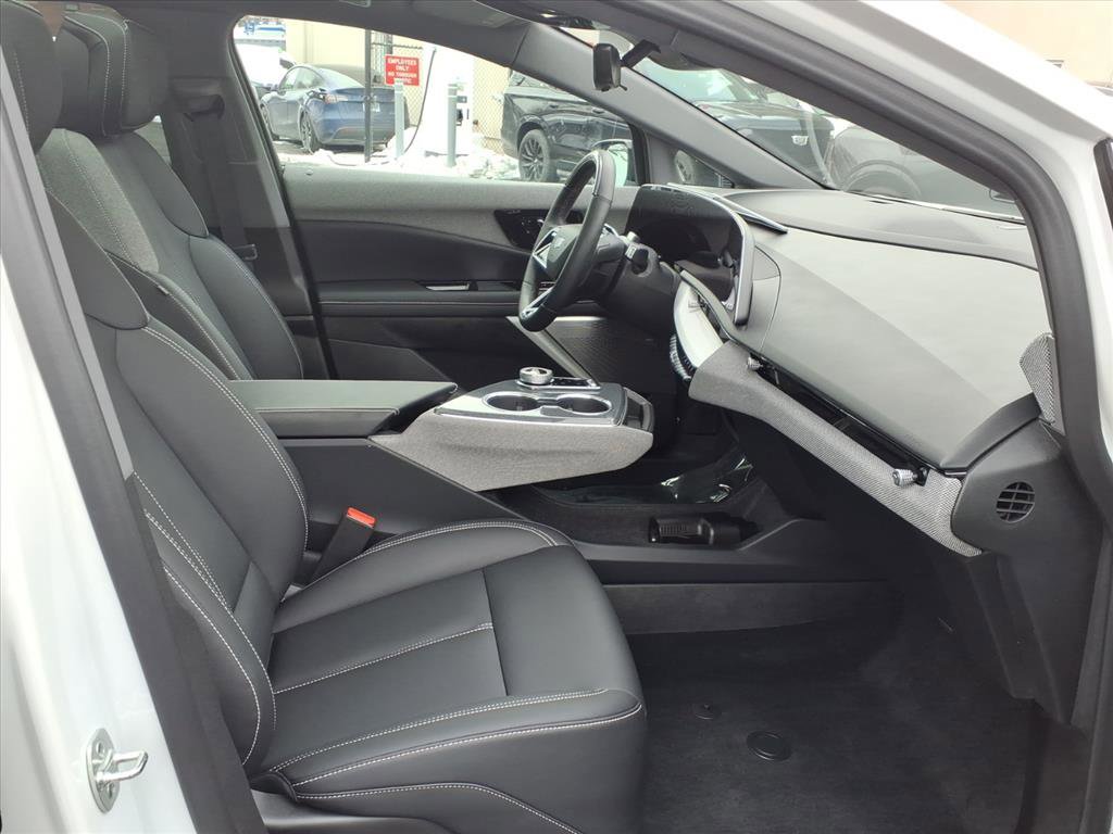 Certified 2025 Cadillac Optiq Luxury 1 w/ LPO, Floor Liner Package image 33