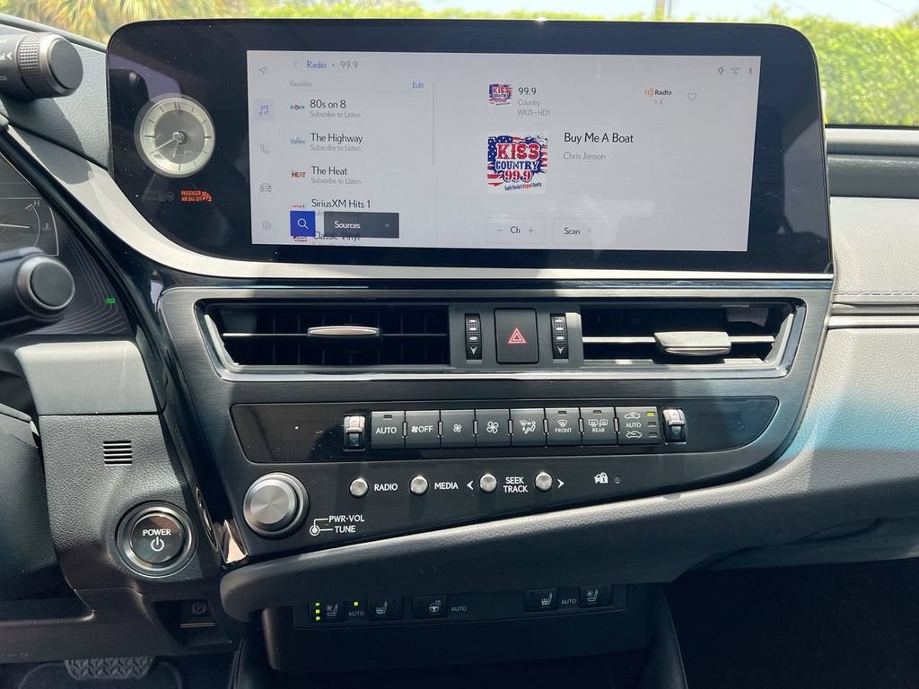 Certified 2025 Lexus ES 300h w/ Premium Package FWD image 17