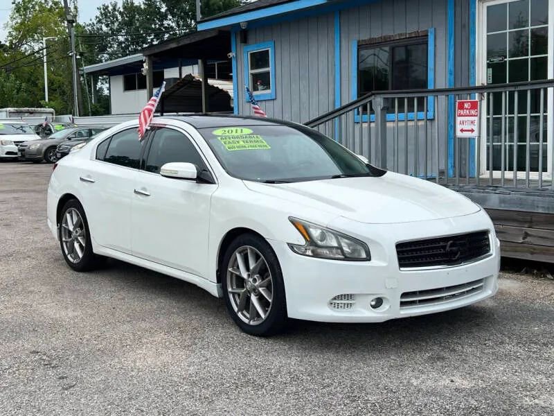 Used 2011 Nissan Maxima 3.5 SV w/ Sport Pkg image 4