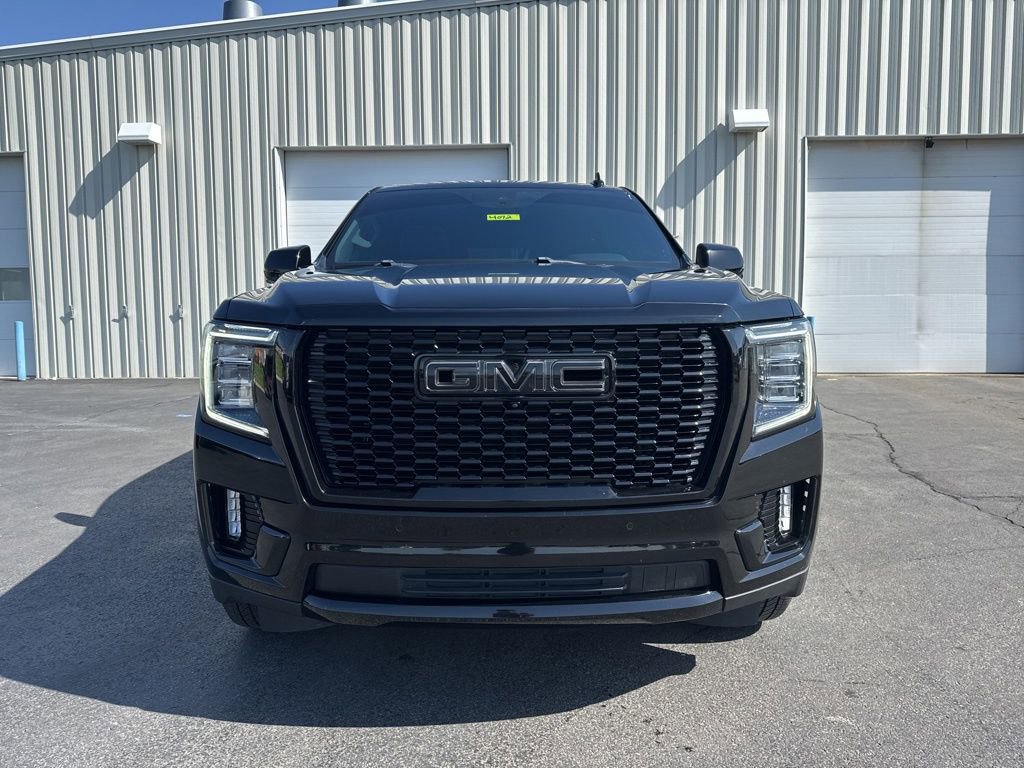 Used 2021 GMC Yukon SLT w/ SLT Luxury Plus Package AWD/4WD image 2