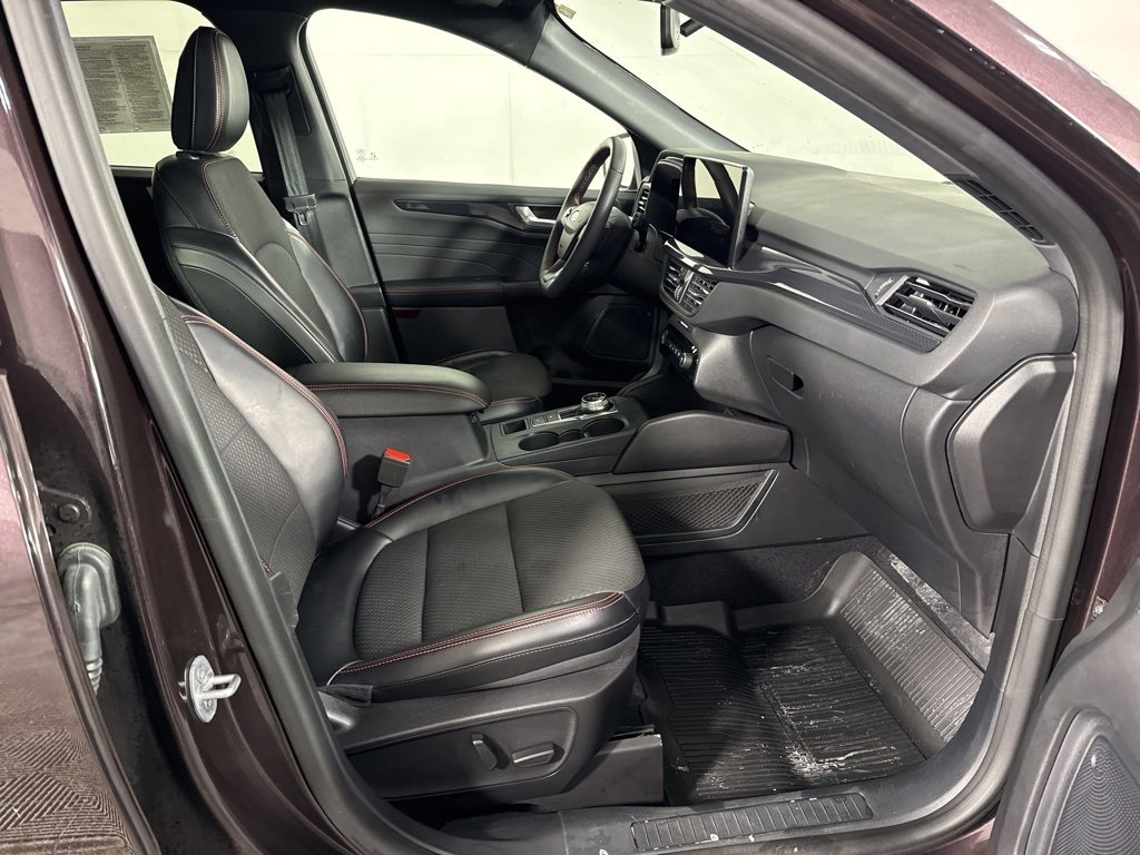 Used 2023 Ford Escape ST-Line Elite image 6