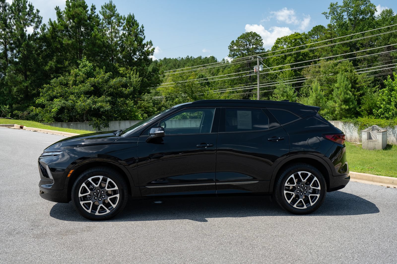 Used 2025 Chevrolet Blazer RS FWD image 5
