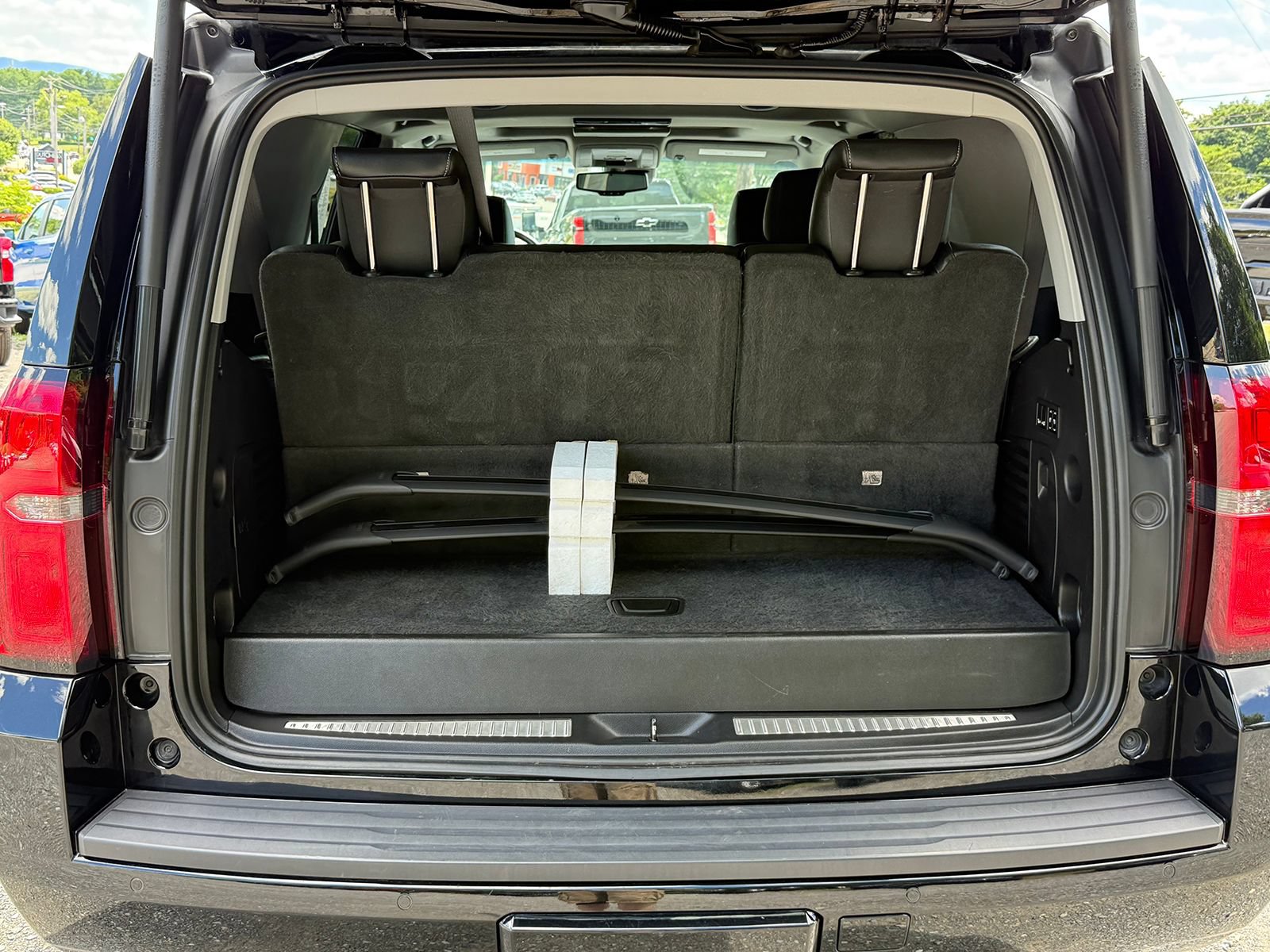 Certified 2019 Chevrolet Tahoe LT AWD/4WD image 11