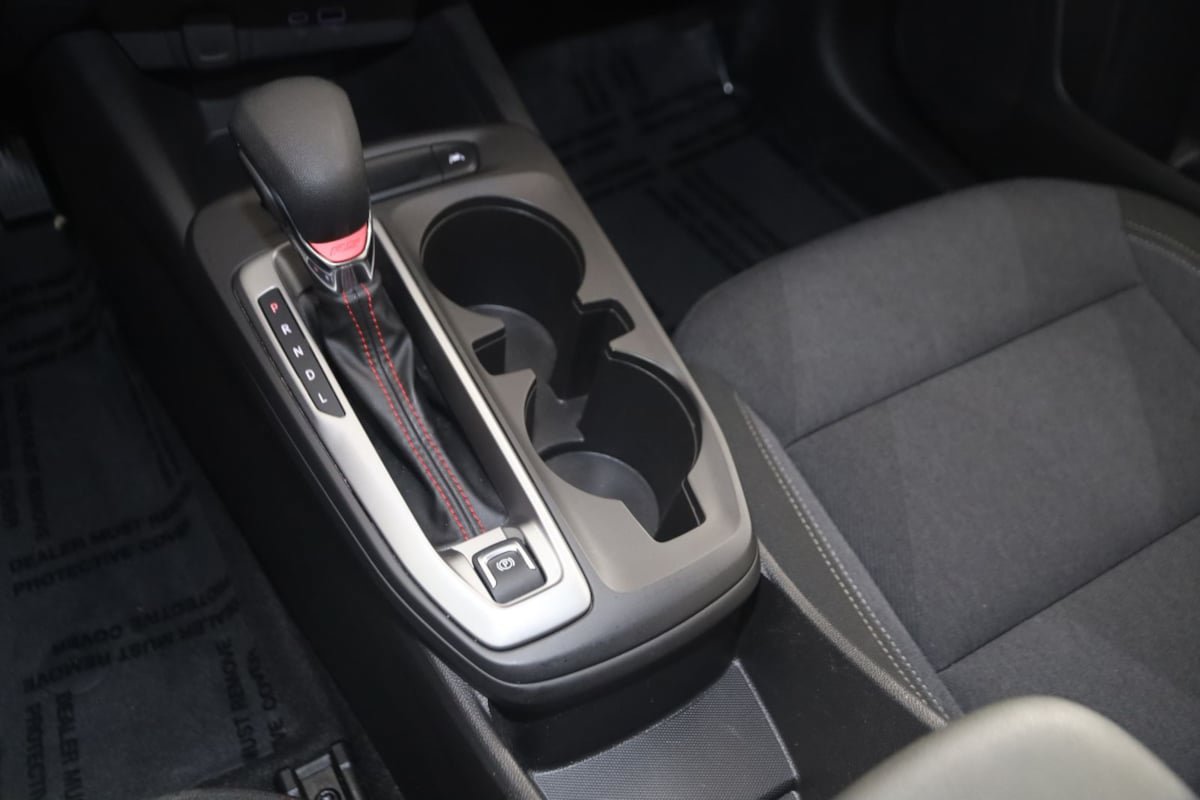 Used 2024 Chevrolet Trax RS FWD image 25