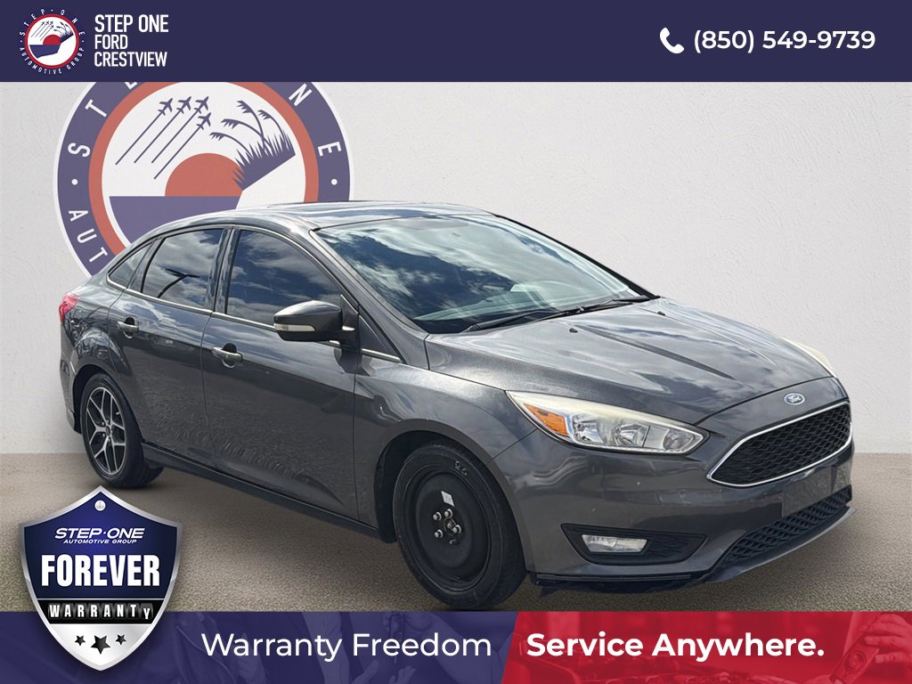 Used 2016 Ford Focus SE w/ SE Sport Package image 1