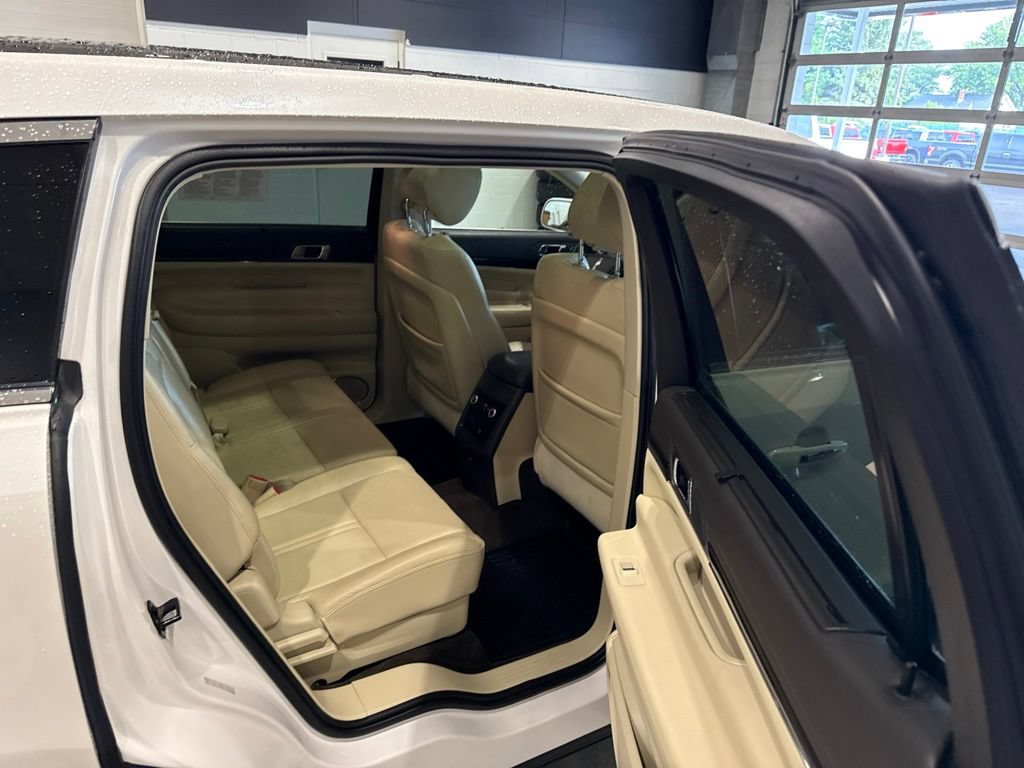 Used 2018 Lincoln MKT AWD w/ Technology Package image 15