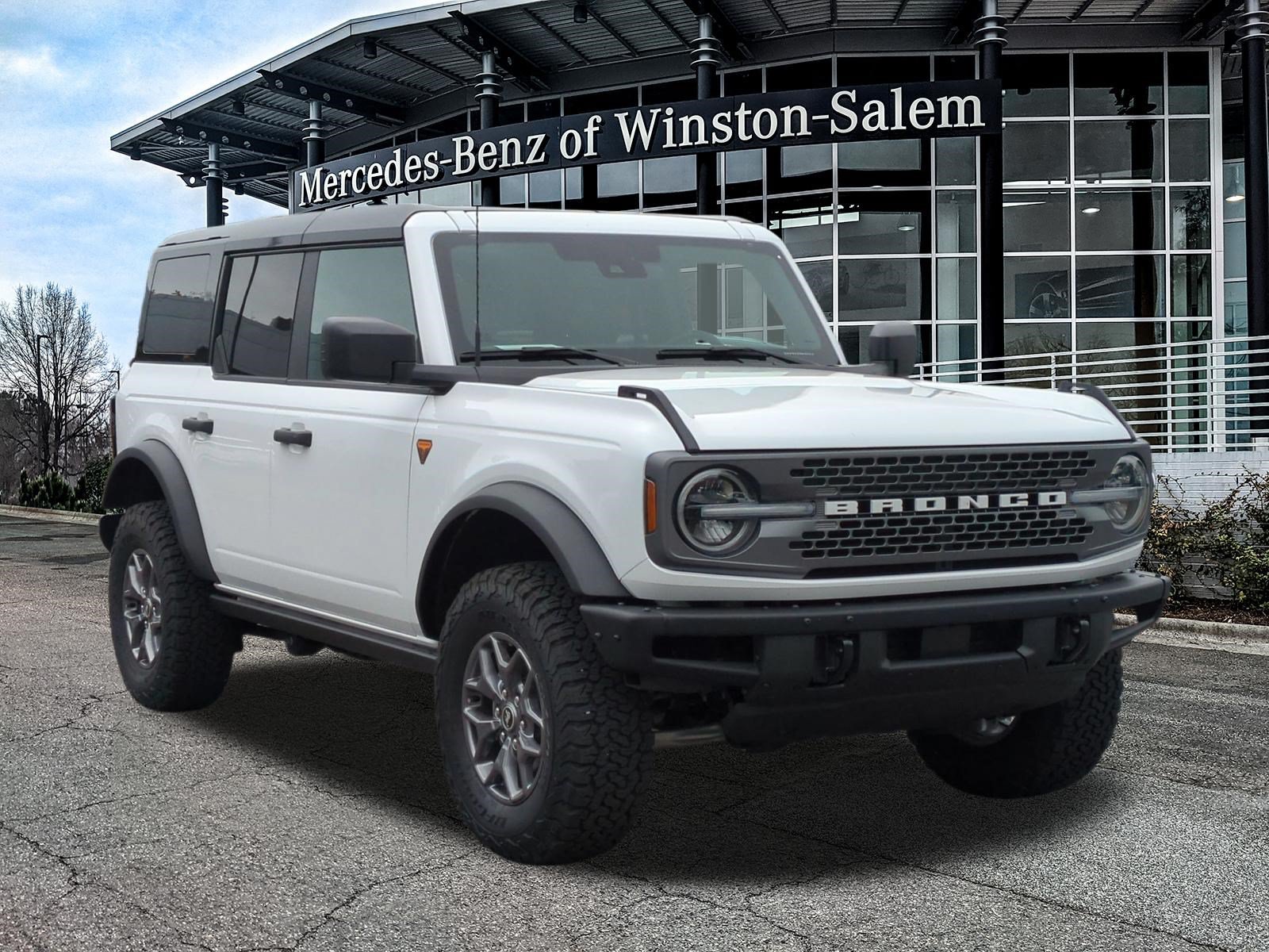 Used 2025 Ford Bronco Badlands AWD/4WD image 1