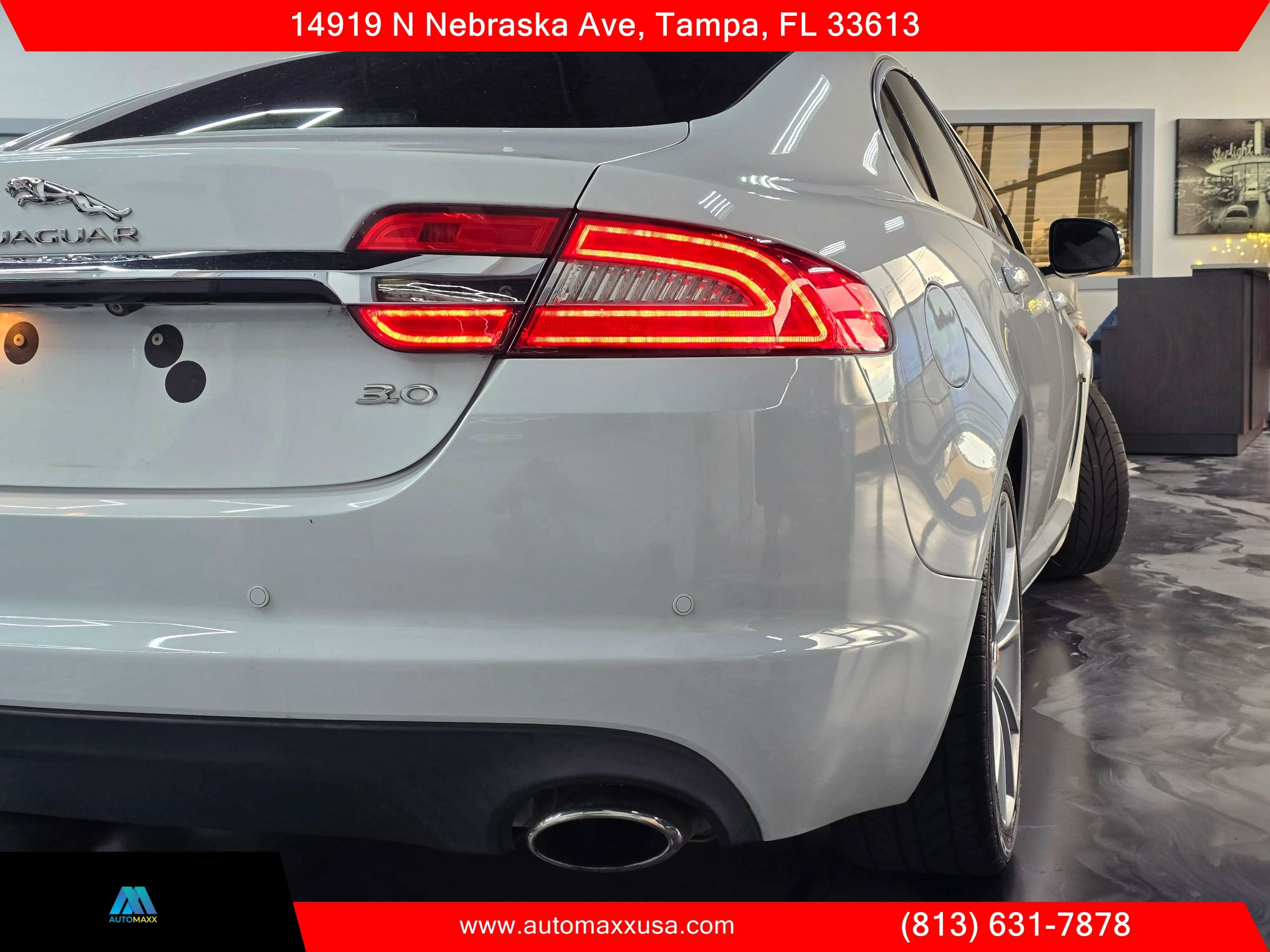 Used 2015 Jaguar XF Sport RWD image 9