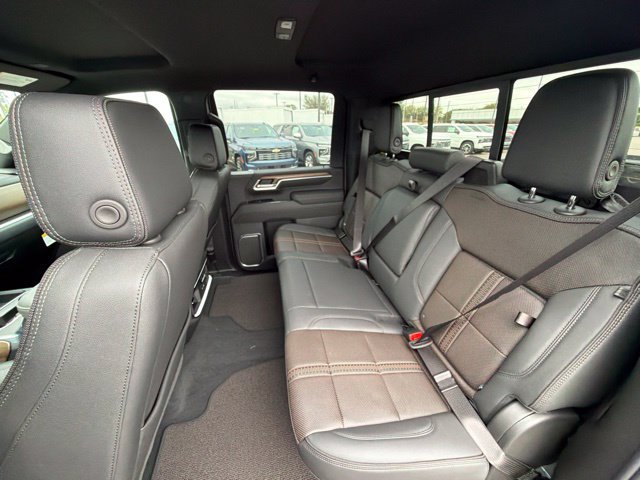 New 2026 Chevrolet Silverado 2500 High Country w/ LPO, Dark Essentials Package AWD/4WD image 30
