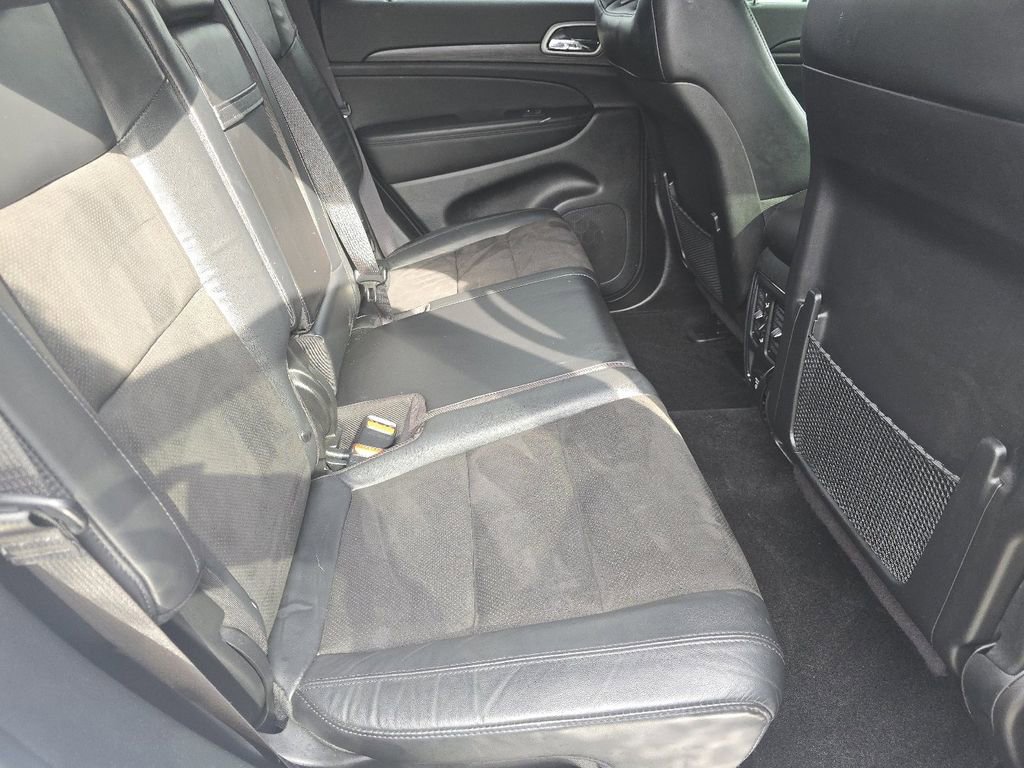 Used 2022 Jeep Grand Cherokee Laredo X image 18