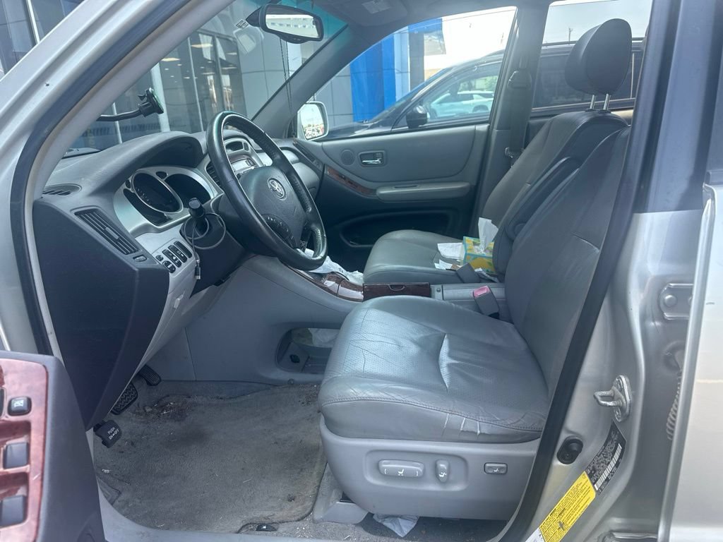 Used 2005 Toyota Highlander Limited AWD/4WD image 7
