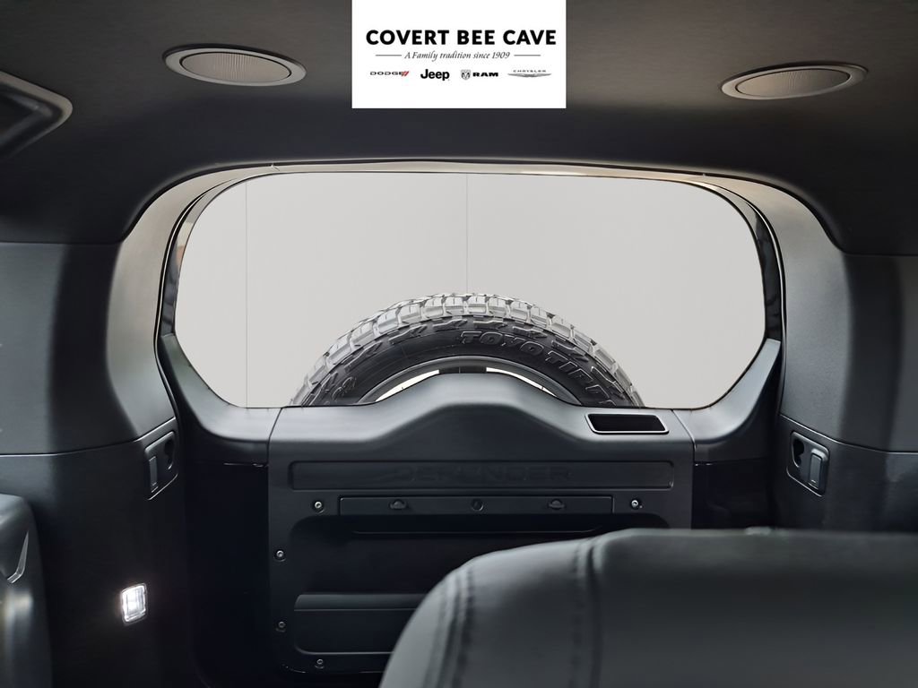 Used 2024 Land Rover Defender 110 Carpathian Edition image 26