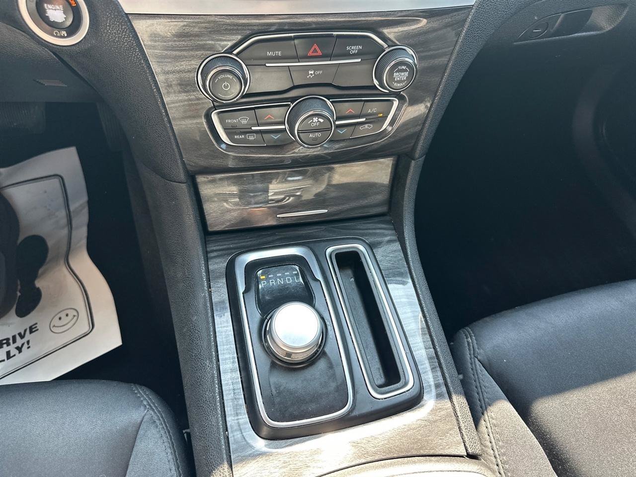 Used 2020 Chrysler 300 Touring w/ Sport Appearance Package RWD image 24