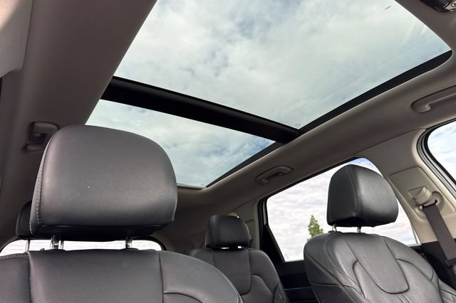Certified 2022 Kia Sorento SX Prestige AWD/4WD image 23