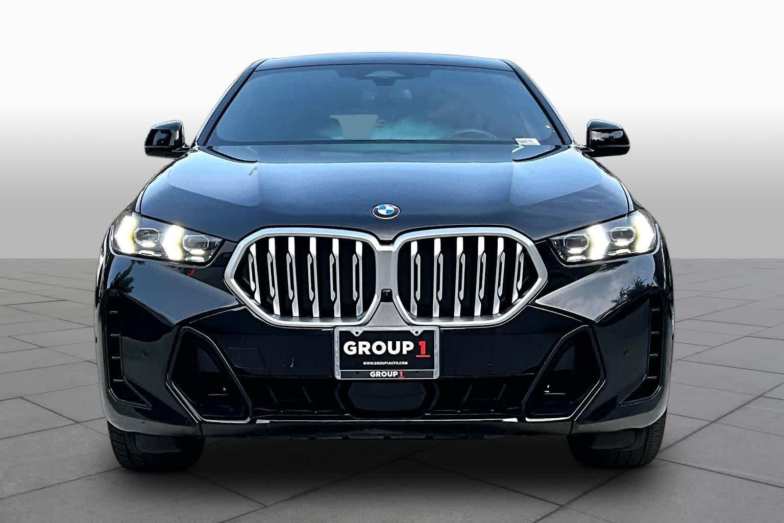 Used 2025 BMW X6 xDrive40i w/ Climate Comfort Package AWD/4WD image 4