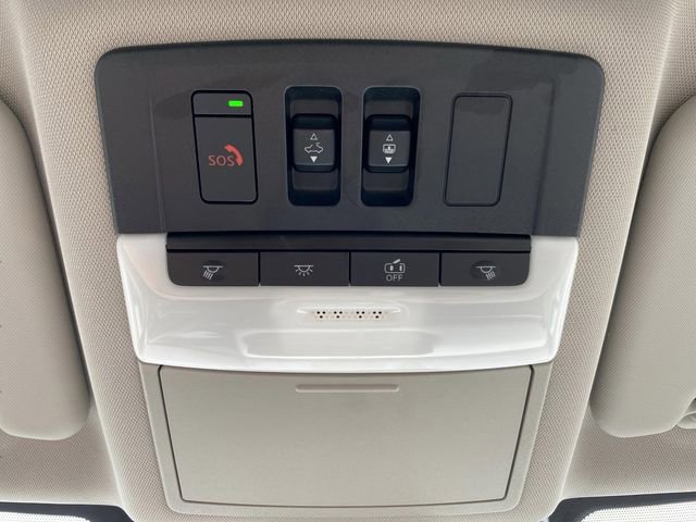 Used 2023 Nissan Rogue SL w/ SL Premium Package image 27