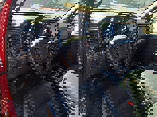 Used 2023 Nissan Titan PRO-4X w/ Pro-4x Convenience Package image 10