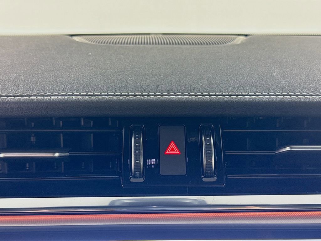 New 2026 Jaguar F-PACE R-Dynamic S image 16