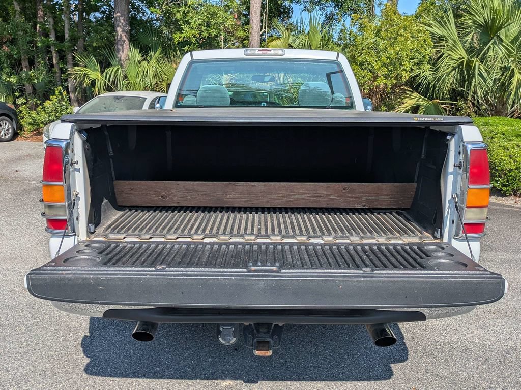 Used 2001 Chevrolet Silverado 1500 LS w/ Firm Ride Suspension Pkg RWD image 12