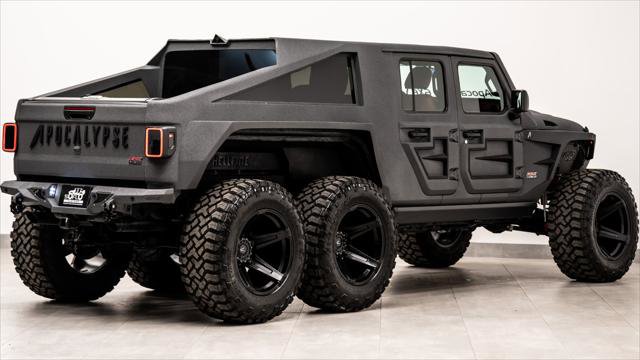 Used 2025 Jeep Gladiator Sport AWD/4WD image 8