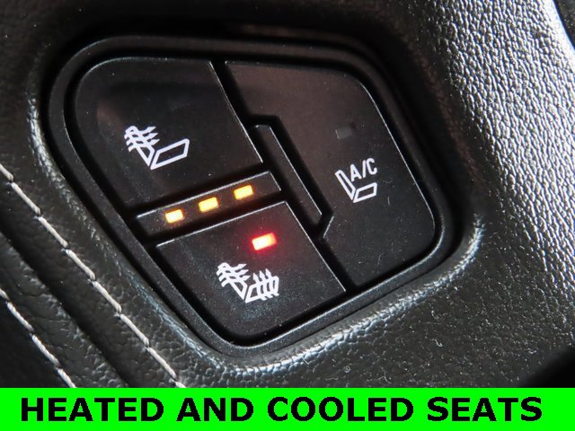 Used 2015 GMC Yukon XL Denali w/ Enhanced Security Package image 4