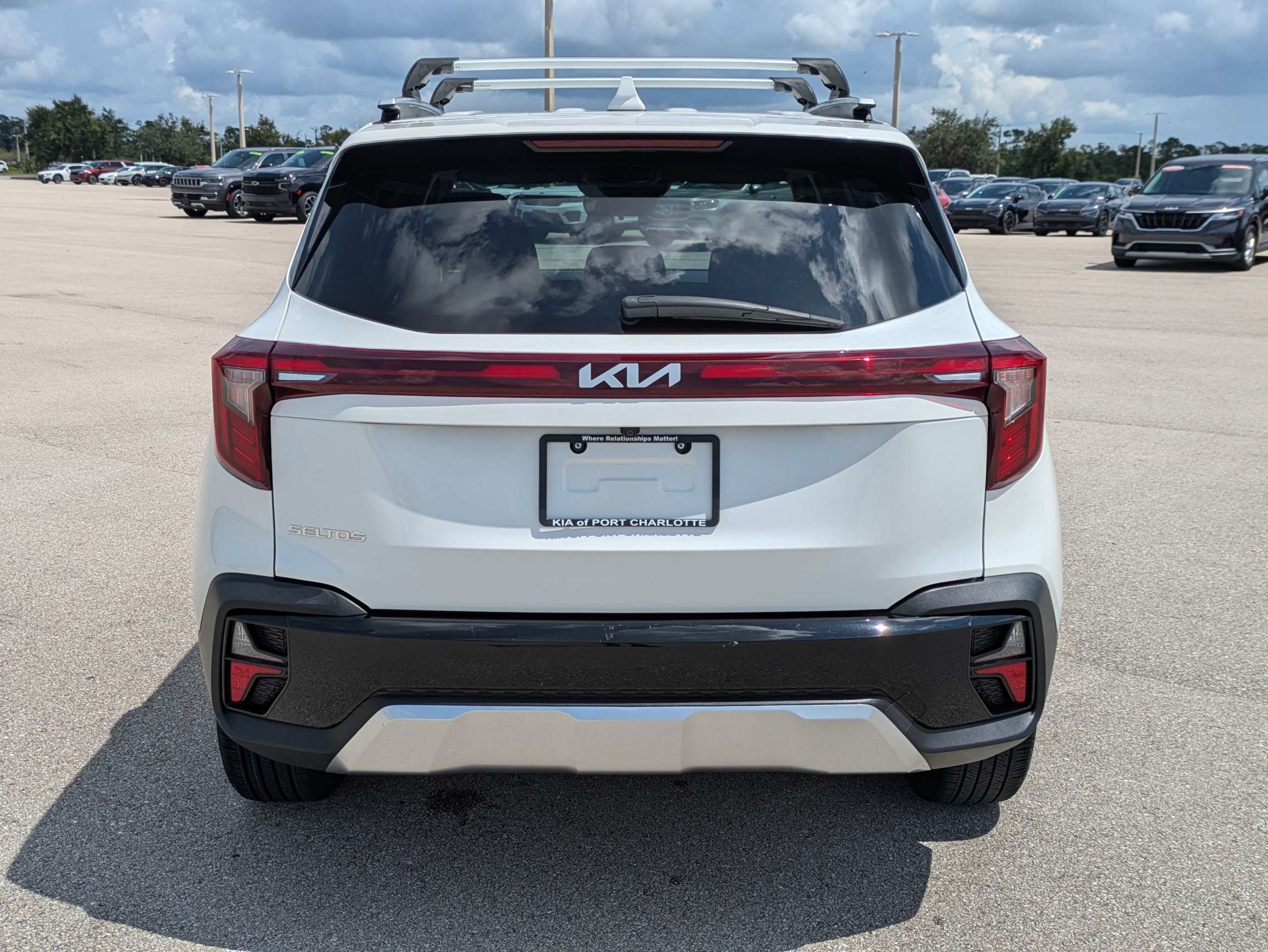 Certified 2024 Kia Seltos EX FWD image 6