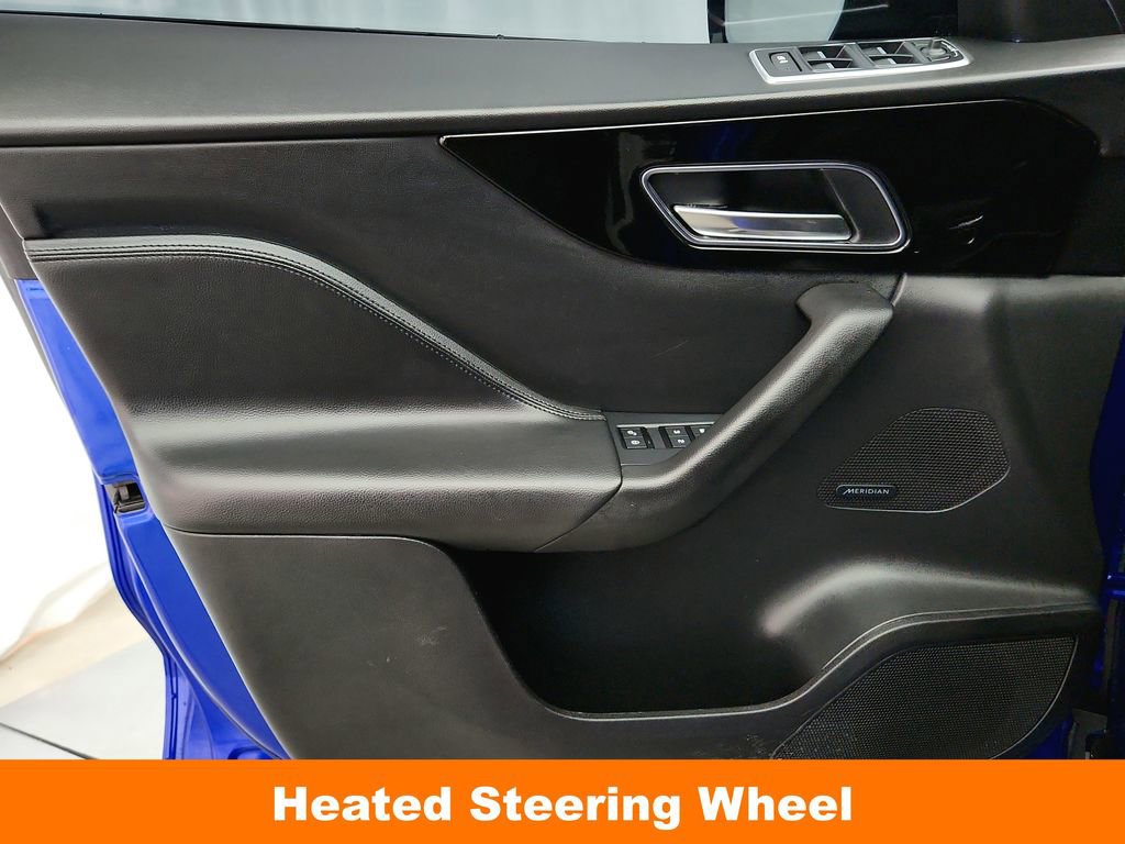 Used 2020 Jaguar F-PACE Premium image 29