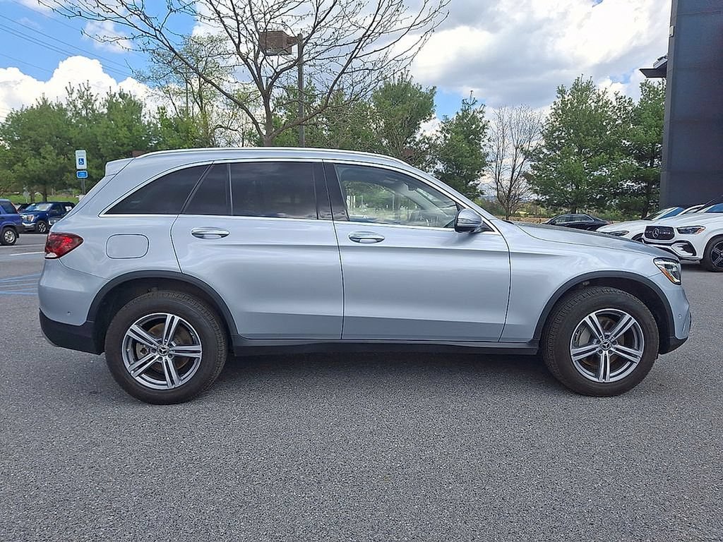 Used 2022 Mercedes-Benz GLC 300 4MATIC image 11