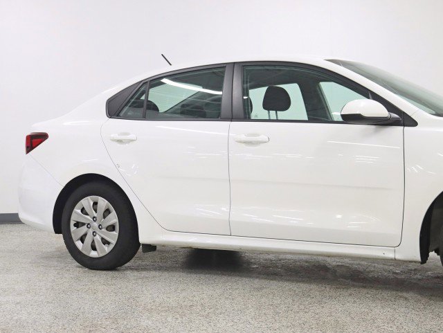 Used 2018 Kia Rio S image 3