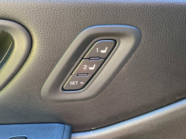 Used 2023 Honda Pilot Elite image 14