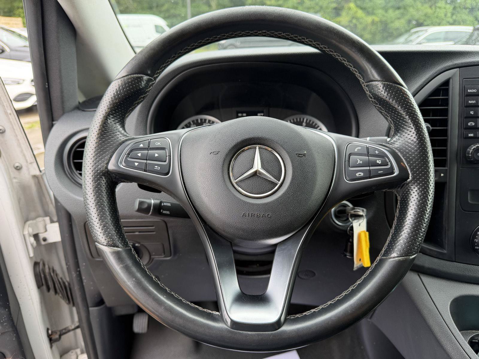 Used 2018 Mercedes-Benz Metris image 9