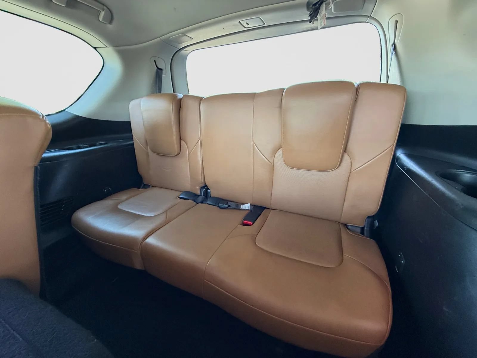 Used 2016 INFINITI QX80 4WD w/ All Season Package image 16