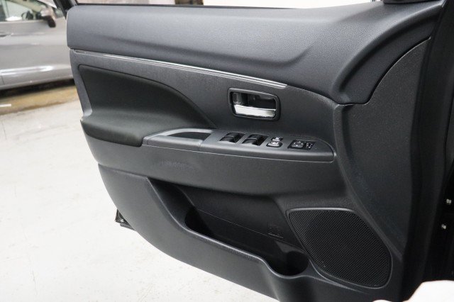 Used 2024 Mitsubishi Outlander Sport ES AWD/4WD image 19
