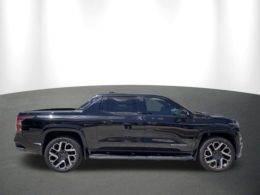 Used 2024 Chevrolet Silverado EV RST AWD/4WD image 38