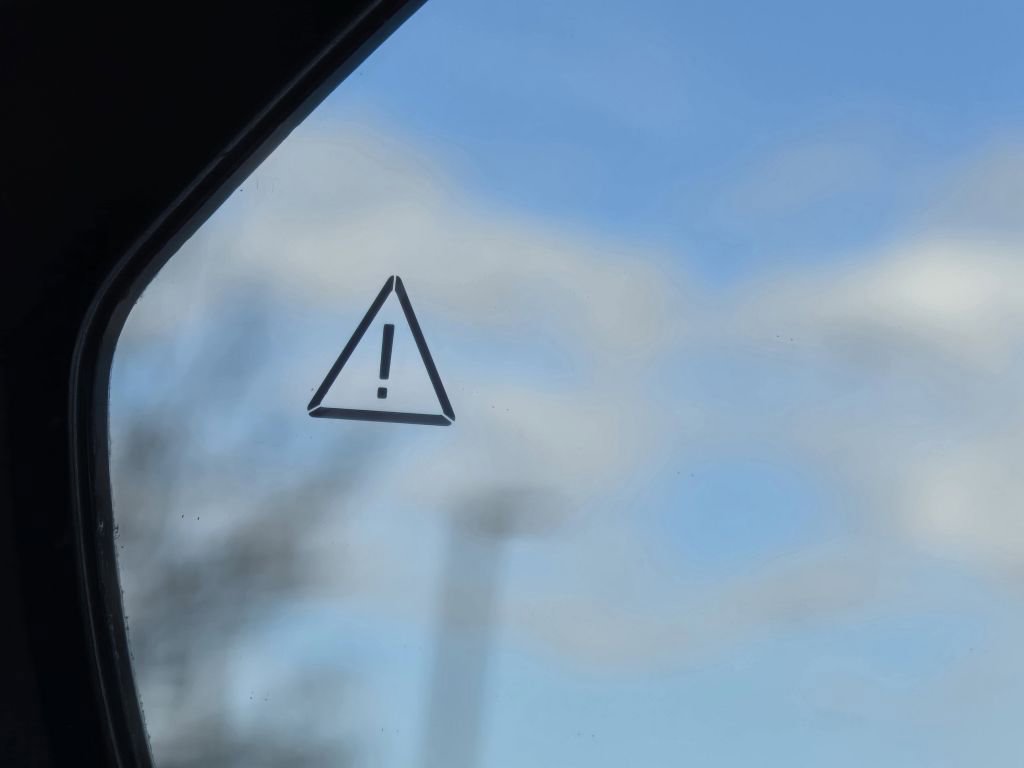 Used 2023 Hyundai Elantra SEL w/ Cargo Package image 16