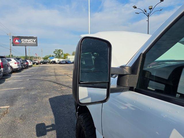 Used 2004 Chevrolet Silverado 2500 LS w/ Heavy-Duty Power Package AWD/4WD image 32