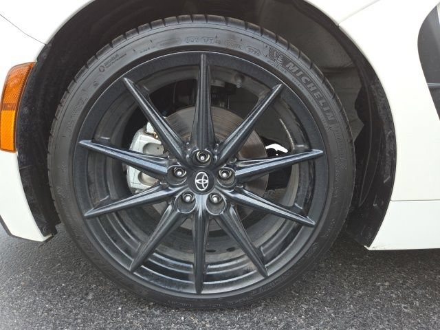 Used 2024 Toyota GR86 Premium RWD image 24