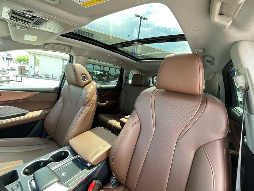 Certified 2024 Acura MDX SH-AWD w/ Technology Package image 9