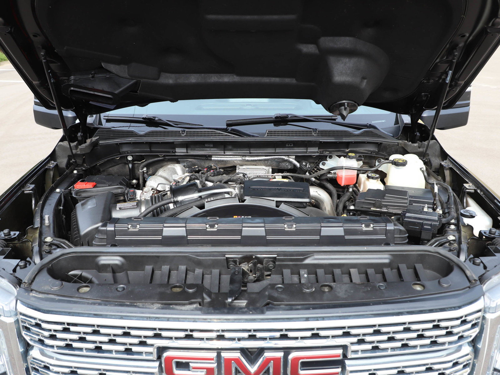 Used 2023 GMC Sierra 3500 Denali w/ Denali Black Diamond Edition AWD/4WD image 31
