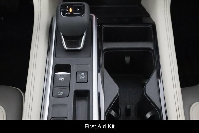 Used 2022 Nissan Pathfinder Platinum w/ Cargo Package FWD image 13
