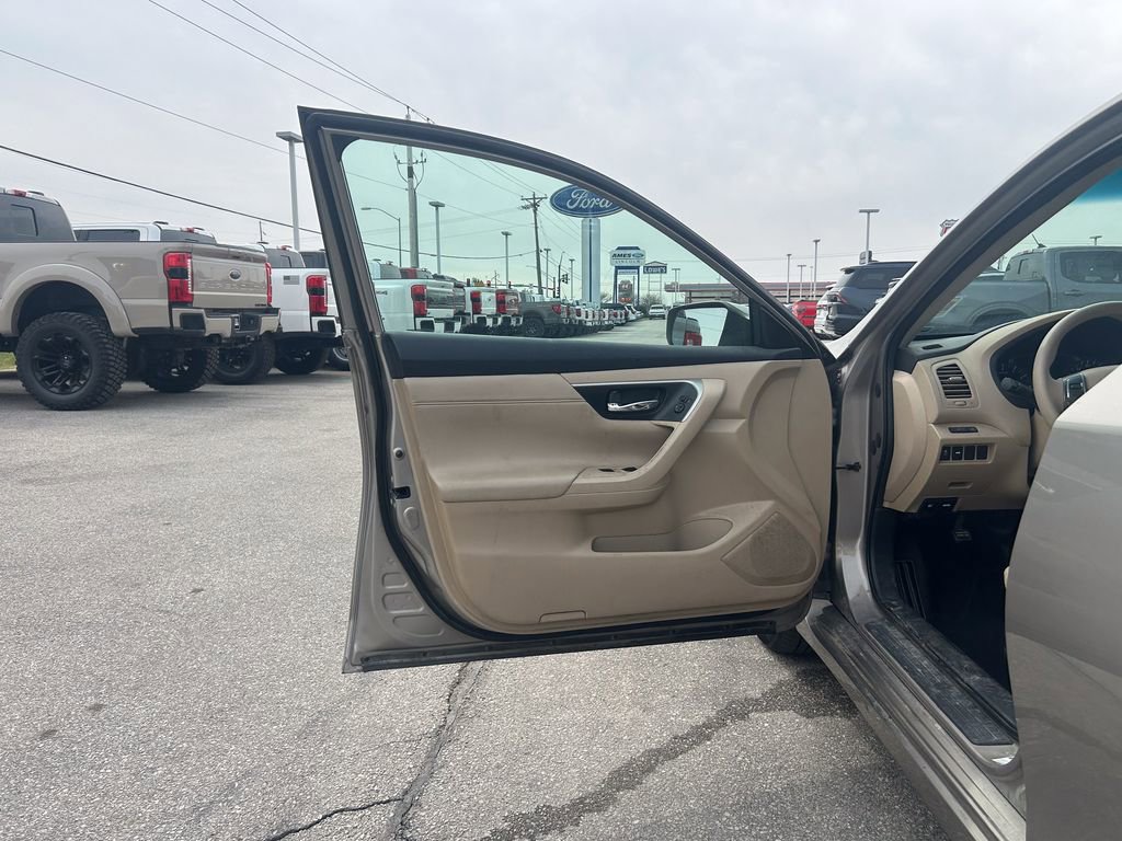Used 2015 Nissan Altima 2.5 S w/ Power Driver Seat Package image 12