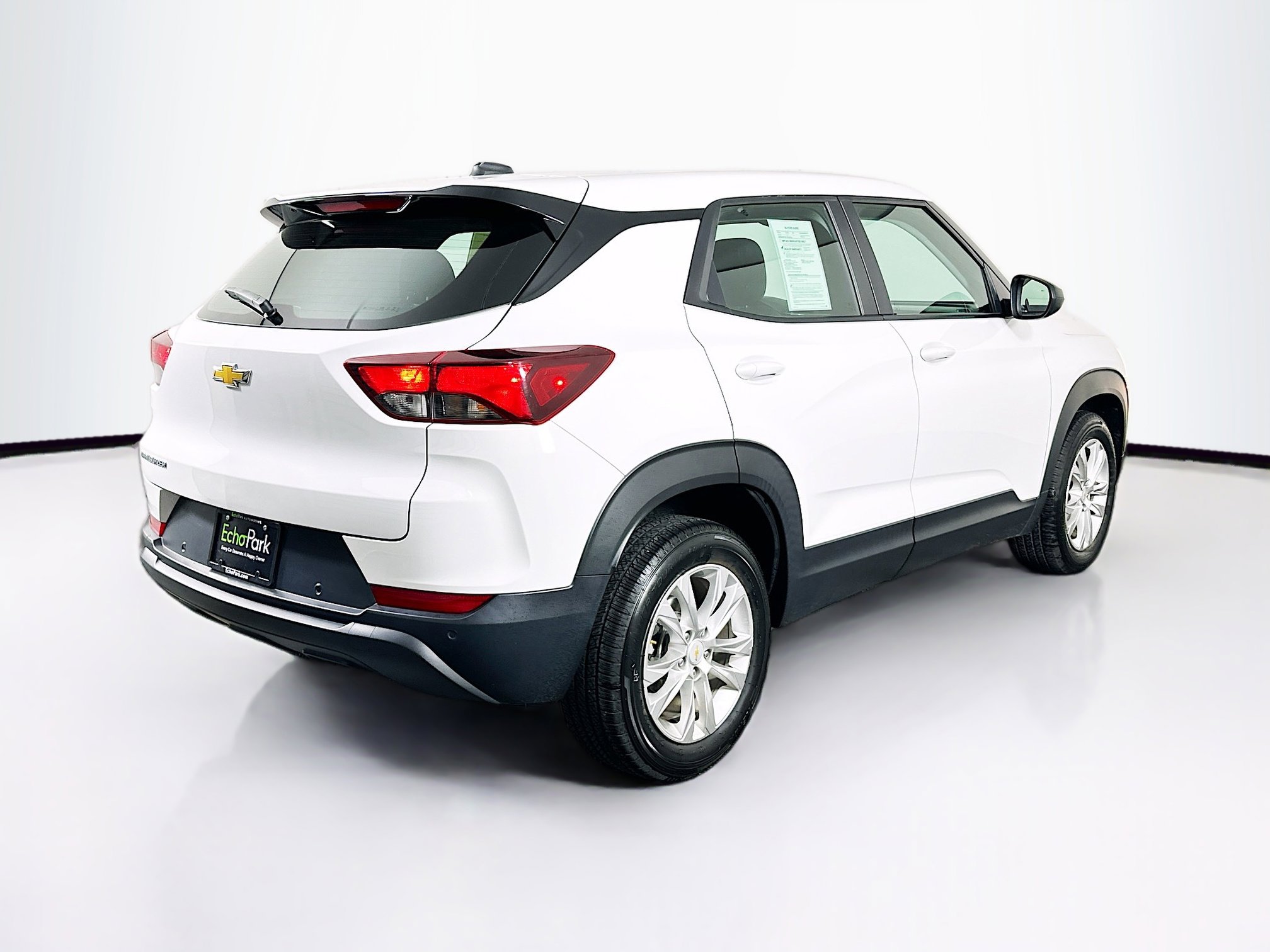 Used 2023 Chevrolet TrailBlazer LS FWD image 9