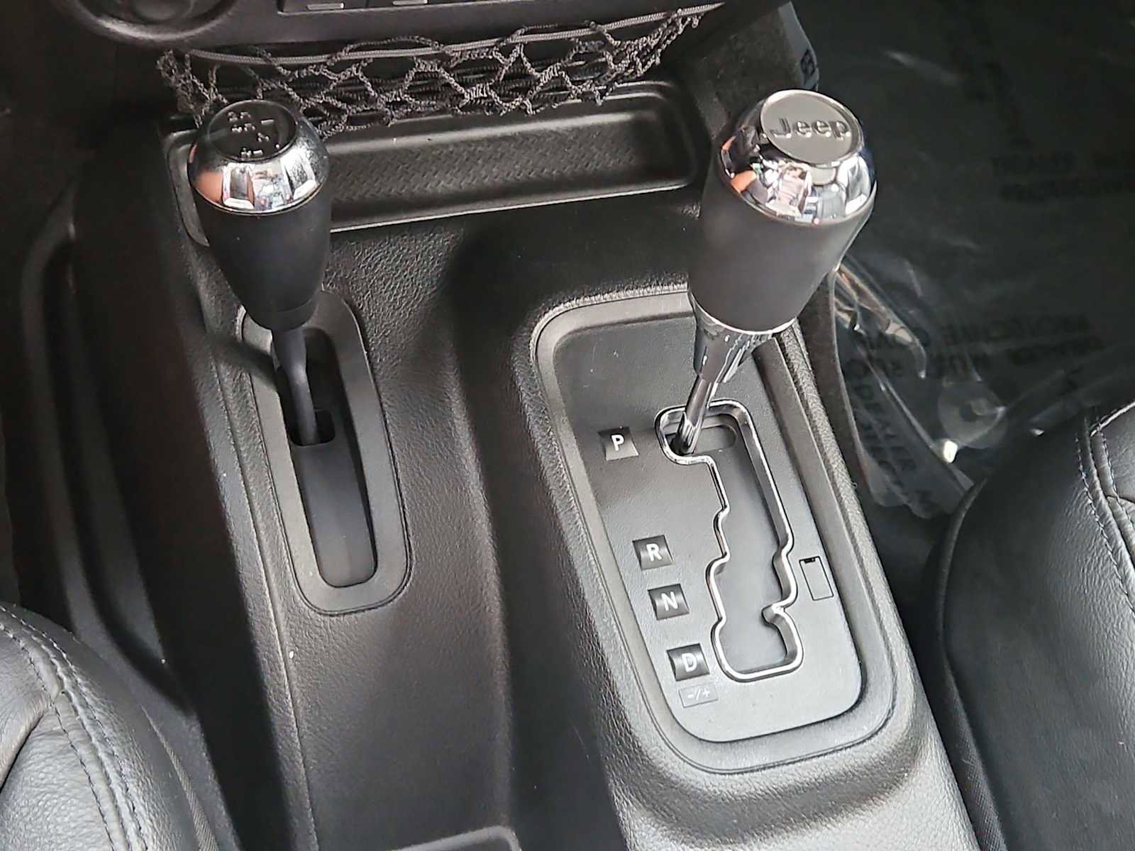 Used 2017 Jeep Wrangler 75th Anniversary image 29