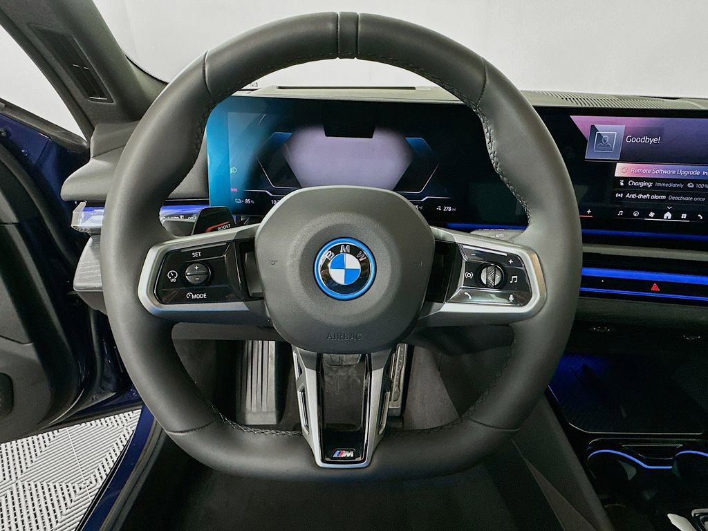 Used 2026 BMW i5 eDrive40 w/ M Sport Package image 11